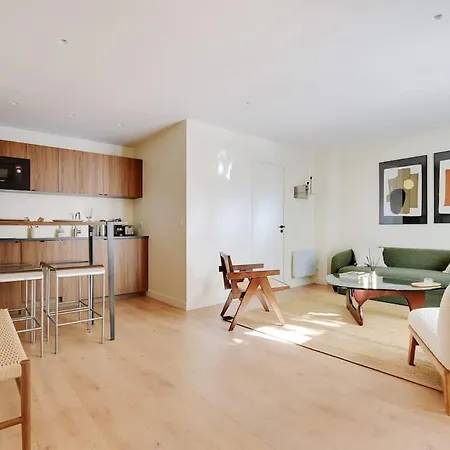 Appartement Chic Et Tendance Au Coeur Du Marais Vibrant